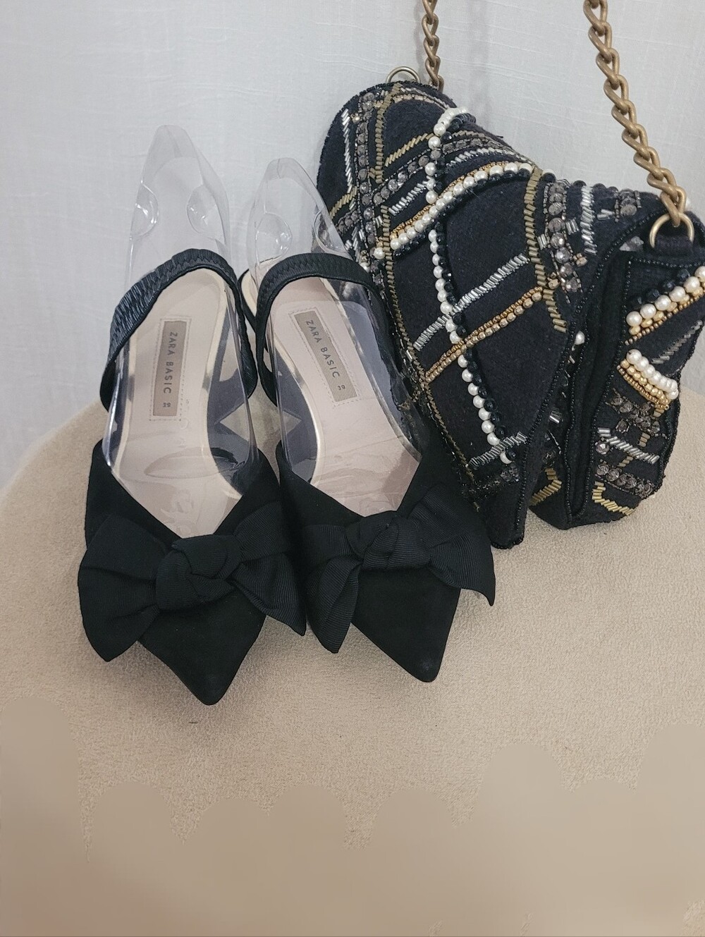 Black Pointed Slingback Kitten Heels with Bow - Picture 10 of 12